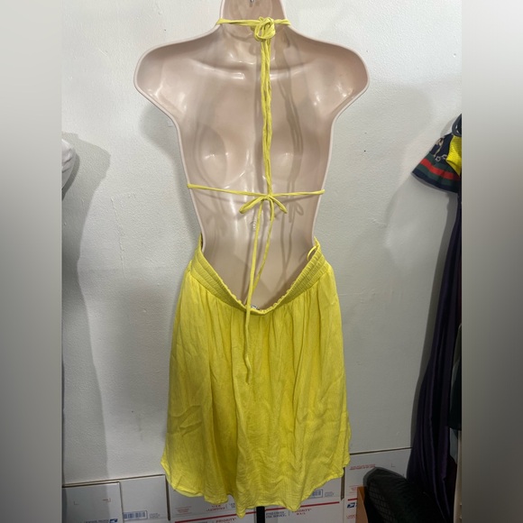 Fashionnova yellow mini backless dress size large yellow dress - Picture 5 of 6